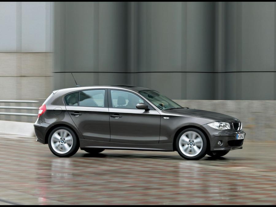  BMW 120i 2005 года  (фото 8 из 13)